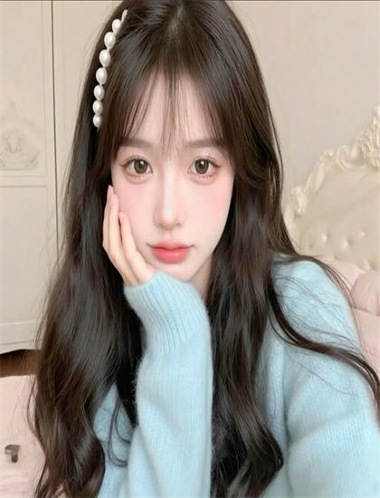 影评人推荐：《色情会所里的大学美女》的市场表现与观众反馈——震撼心灵的视觉盛宴